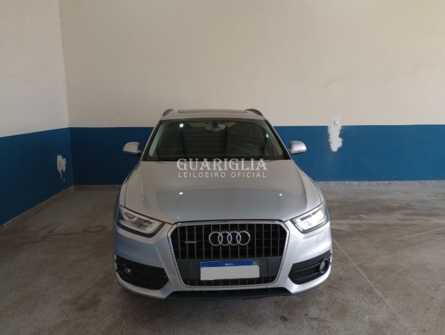 AUDI/Q3 2.0TFSI 2015